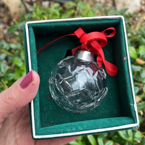 Vintage Christmas Cut Glass Sphere Ornament Czech Republic Hand Made - Picture 5 of 5